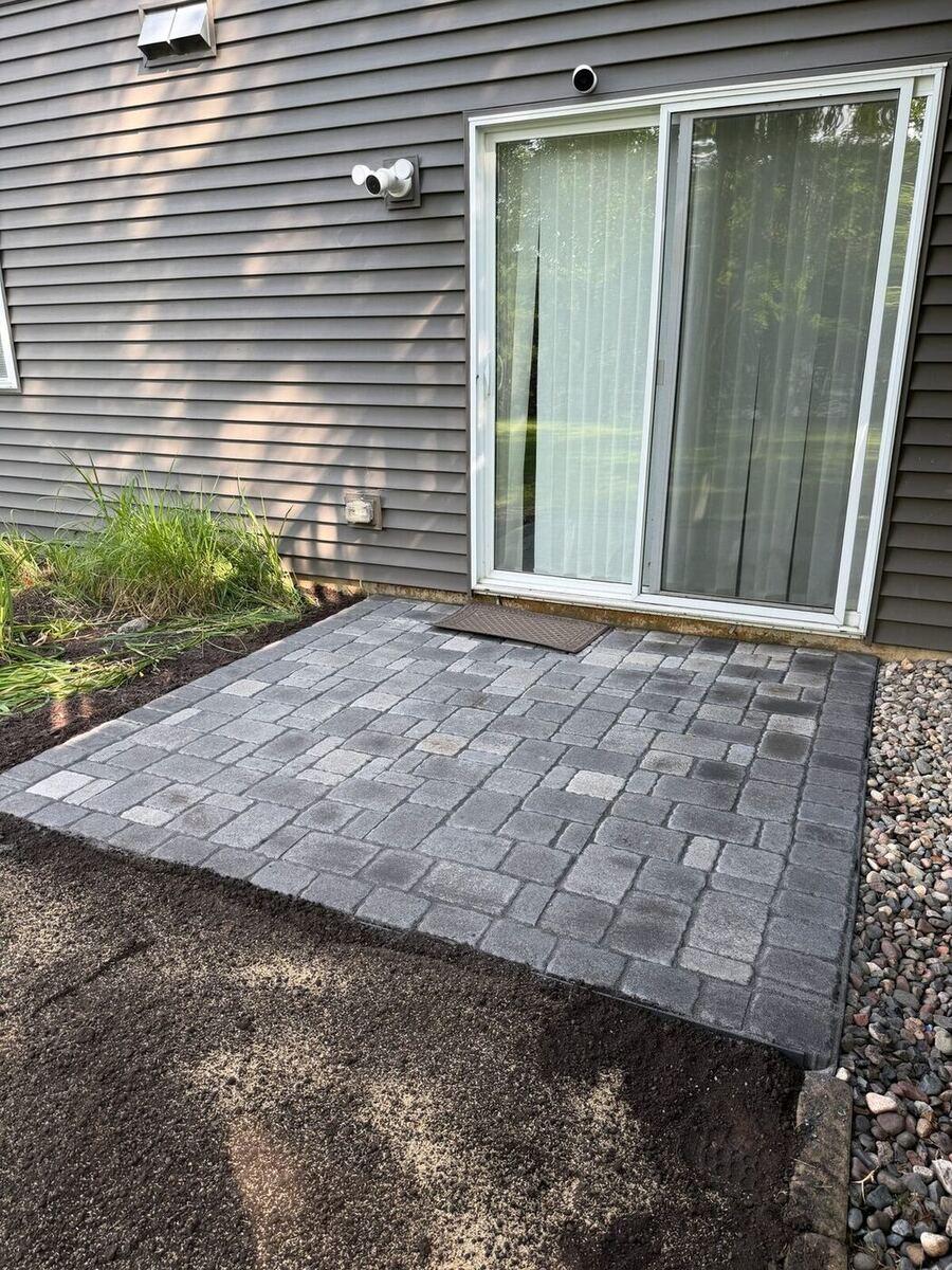 Backyard Paver Patio